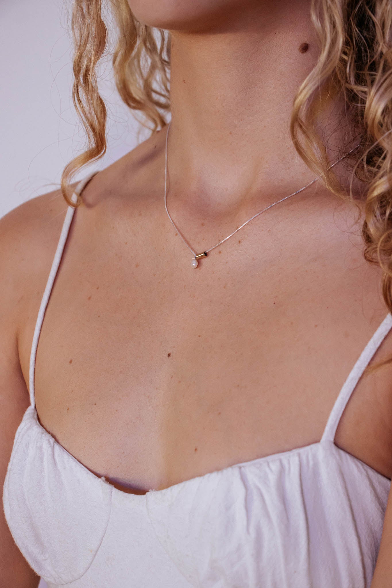 Gold Necklace With Freshwater Pearl And Gold Bar.